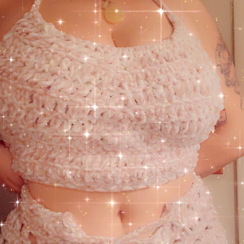 Custom crochet sets - Picture 5 of 5